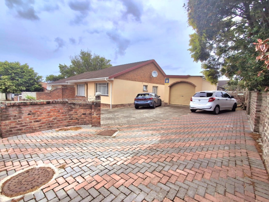 3 Bedroom Property for Sale in Cambridge West Eastern Cape